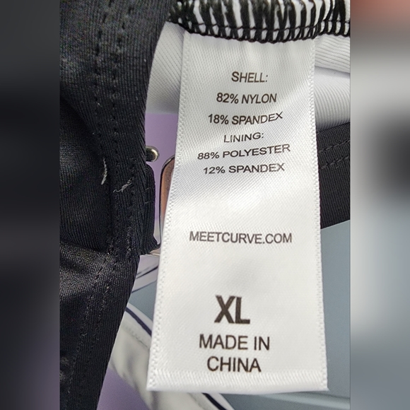 Meet.Curve one-piece size XL adjustable strap cross bust swimsuit - Picture 3 of 4